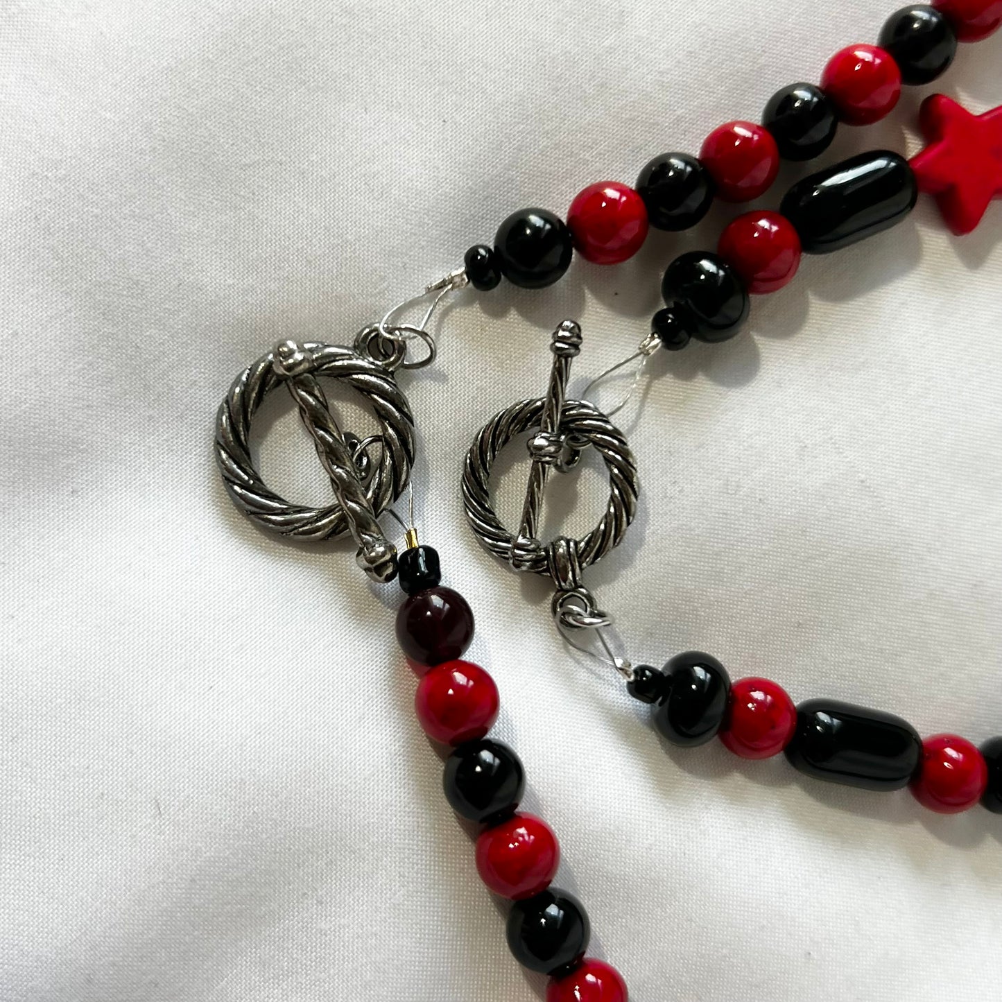 Chunky Red & Black Beaded Star Jewelry Set