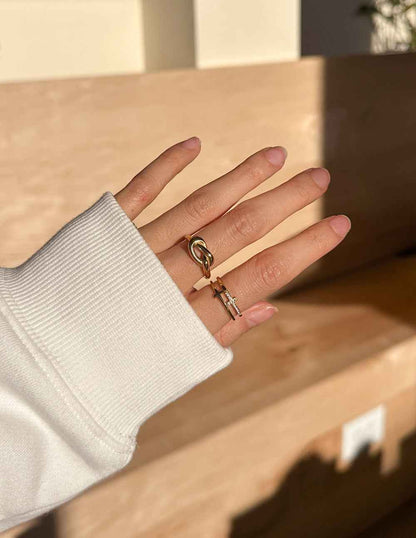 Gold Knot Ring