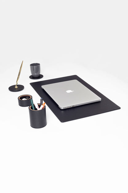 Polo Leather Desktop Set Black 5 Pieces Wooden Detailed With Gold Pen