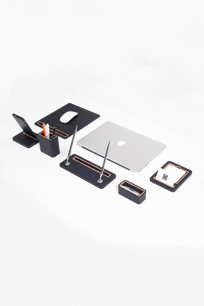 Pera 6 Piece Desktop Set Black Wood Detailed