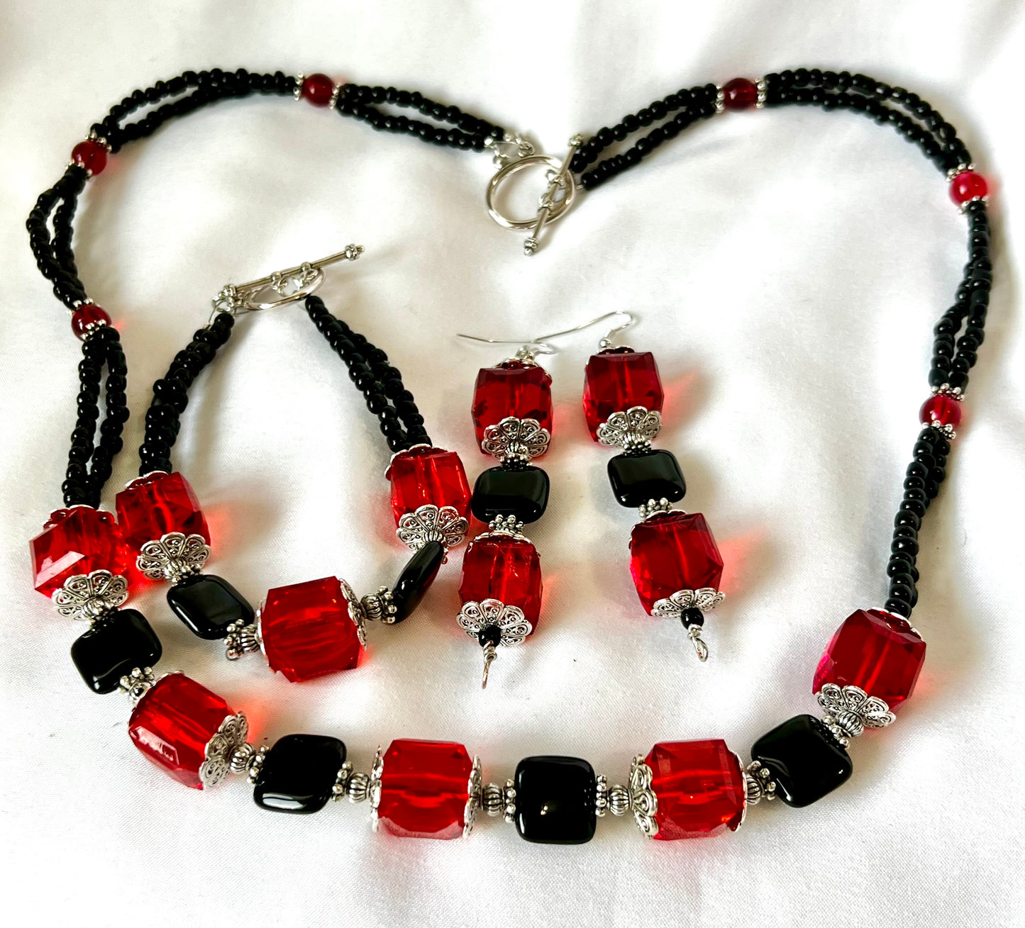 Crimson Night Jewelry Set