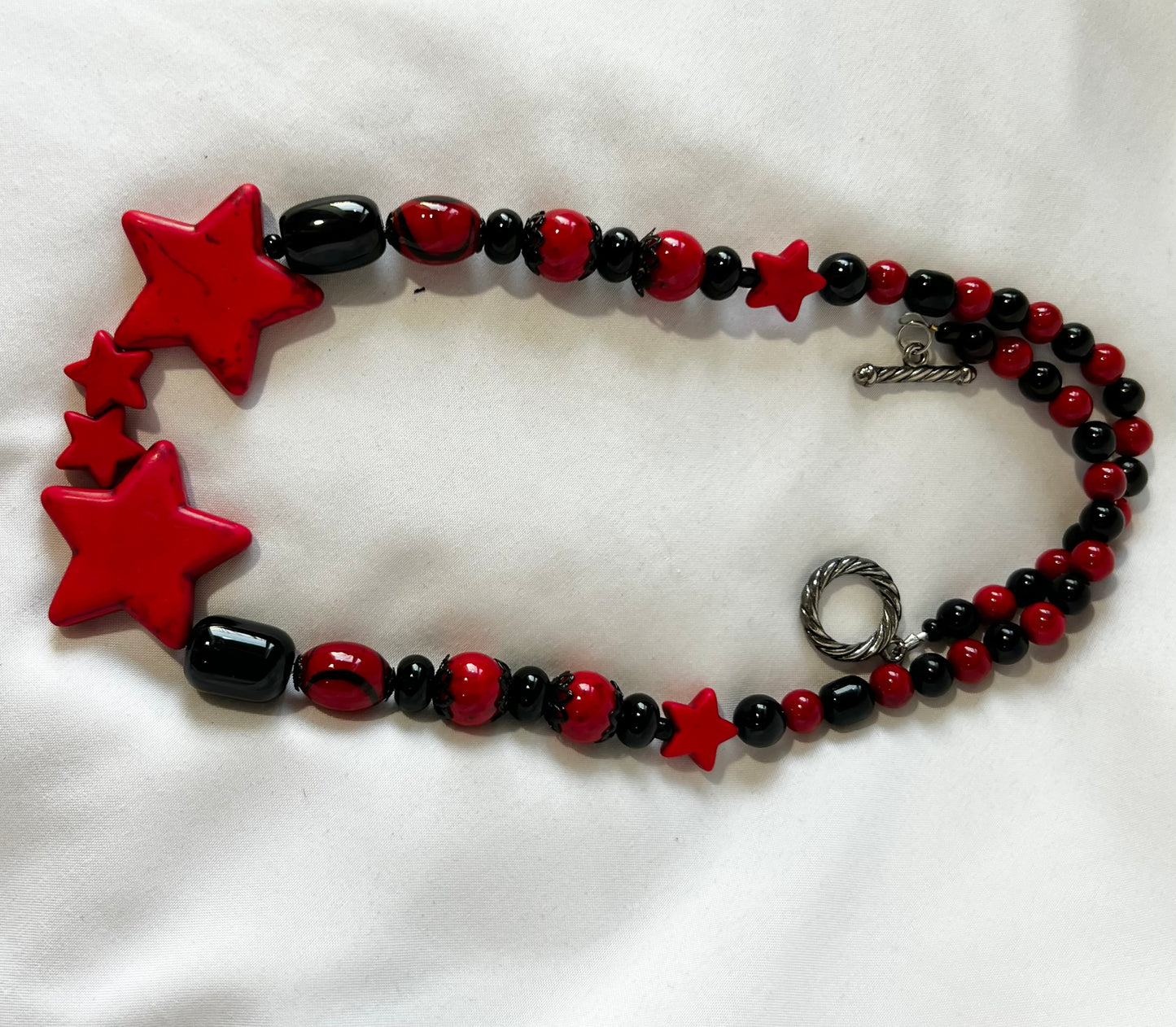 Chunky Red & Black Beaded Star Jewelry Set