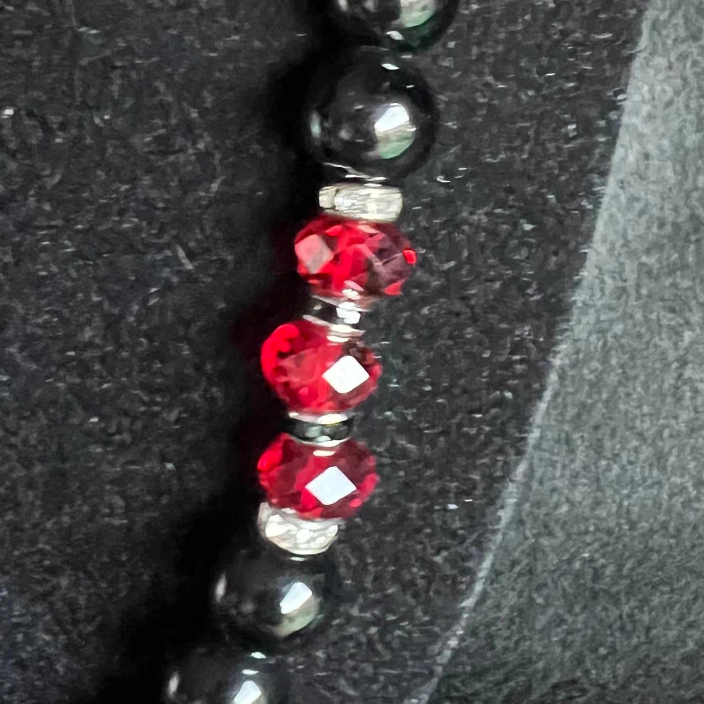 Black Pearl & Red Gems Beaded Necklace
