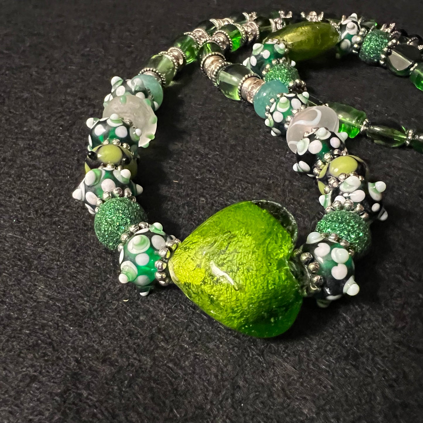 Green Zebra Heart & Glitter Bead Duo