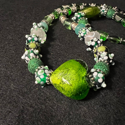 Green Zebra Heart & Glitter Bead Duo