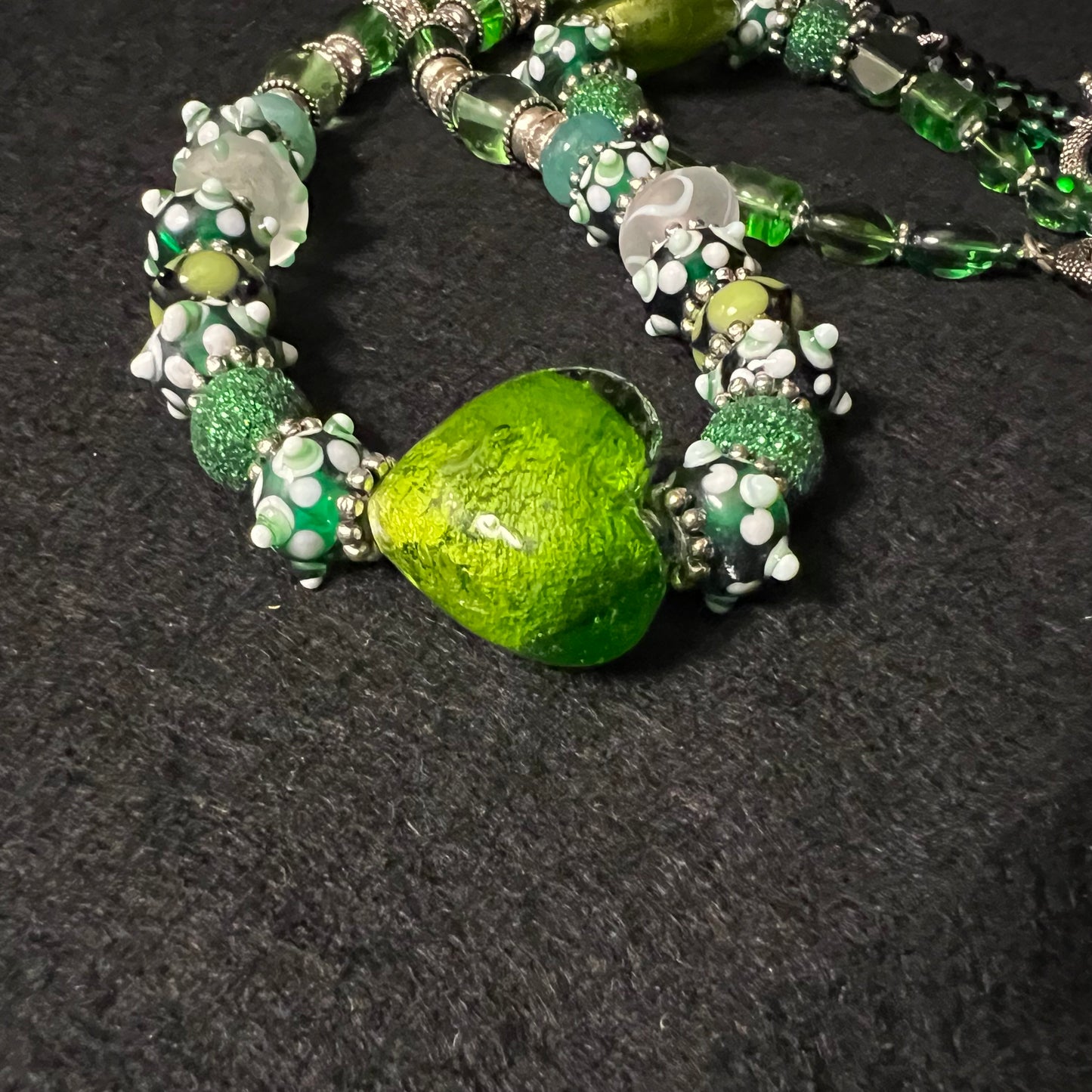 Green Zebra Heart & Glitter Bead Duo