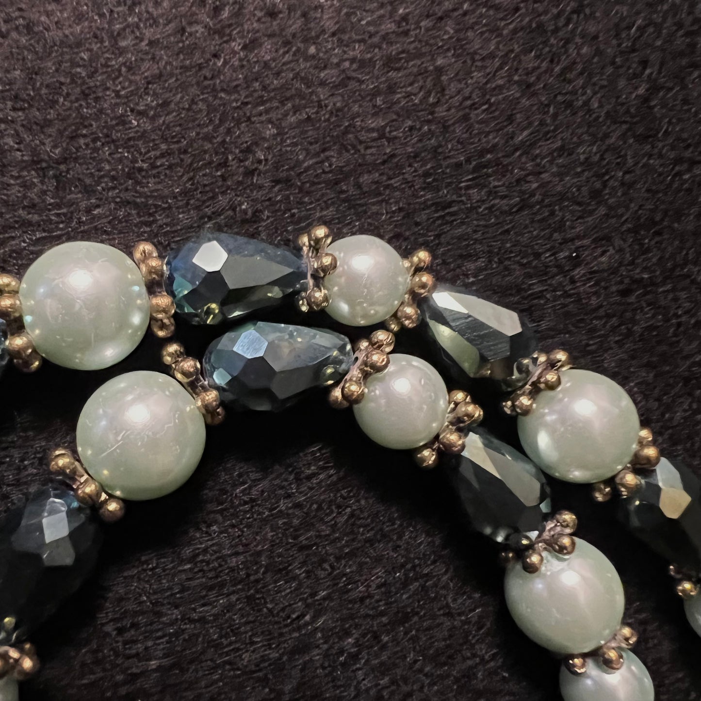 Vintage Art Deco Revival Mint & Teal Beaded Strand