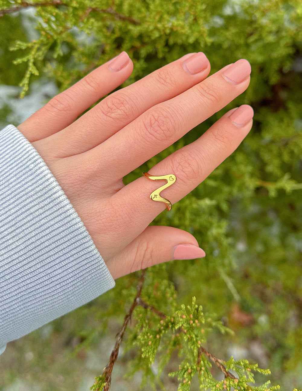 Wavy Heart Ring